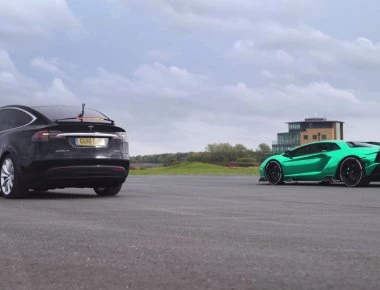 «Σύγκρουση κορυφής»:Lamborghini Aventador vs Tesla Model X